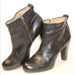 Frye Miranda Stud boot leather size 10 heel ankle